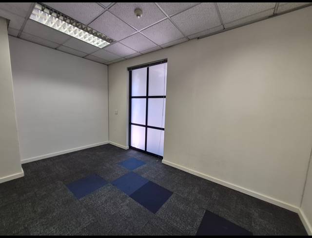 1,312M² OFFICE TO LET IN SANDTON CENTRAL